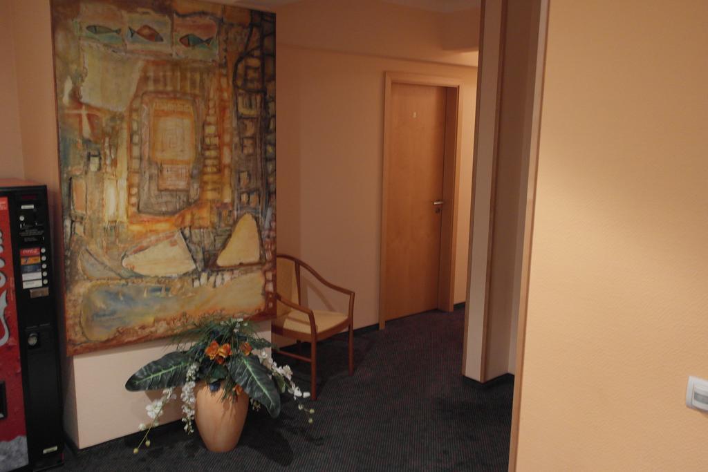 Hotel Jahnhaus Langenfeld  Kültér fotó
