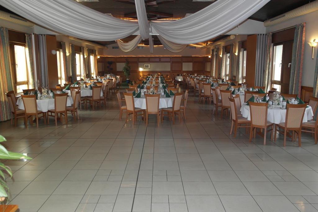 Hotel Jahnhaus Langenfeld  Kültér fotó