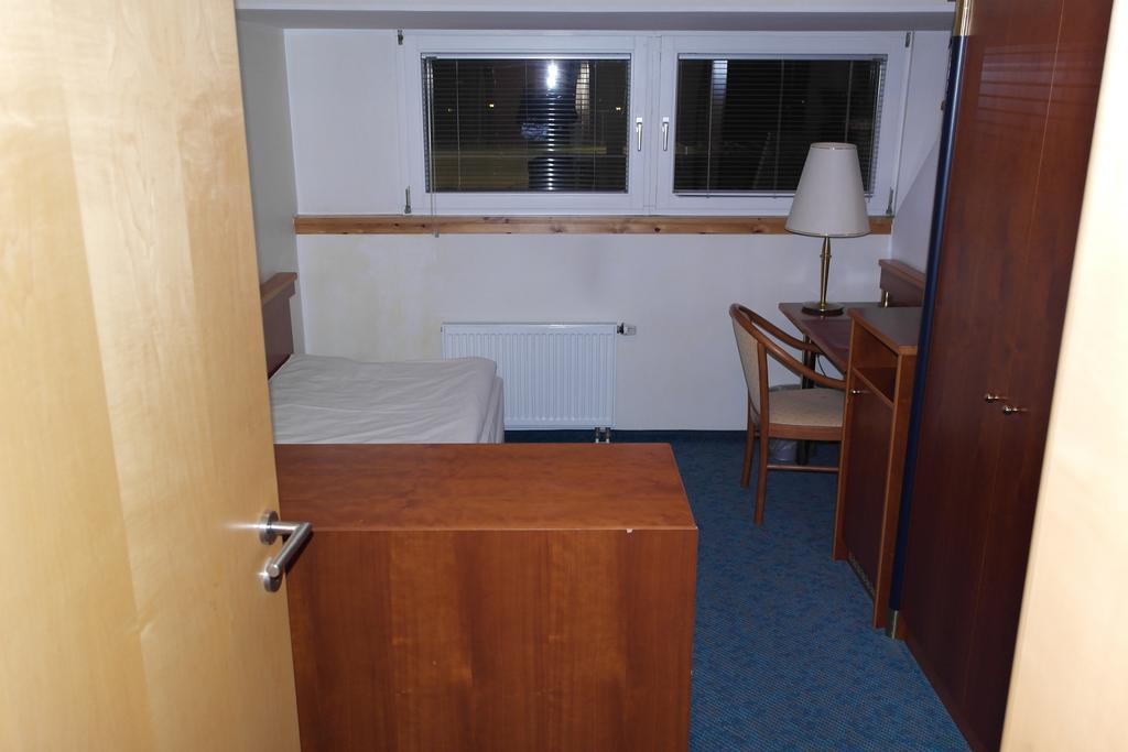 Hotel Jahnhaus Langenfeld  Szoba fotó